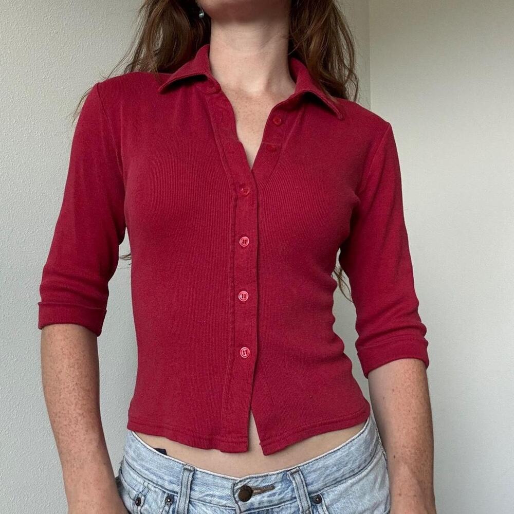 Reference point vintage 90s red button up blouse